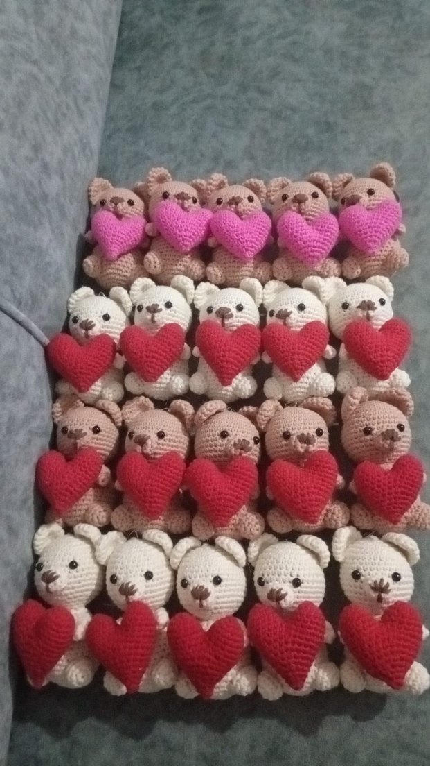 Renkli Kalp Tutmalı Peluş Ayıcık Seti