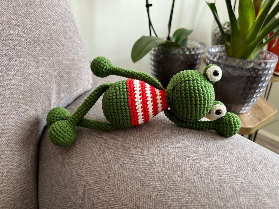 El Örgüsü Amigurumi Çiçekli Yumuşak Oyuncak